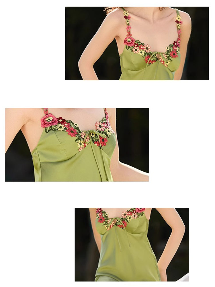 【キャミワンピ】Vネック 刺しゅう花柄 キャミワンピ