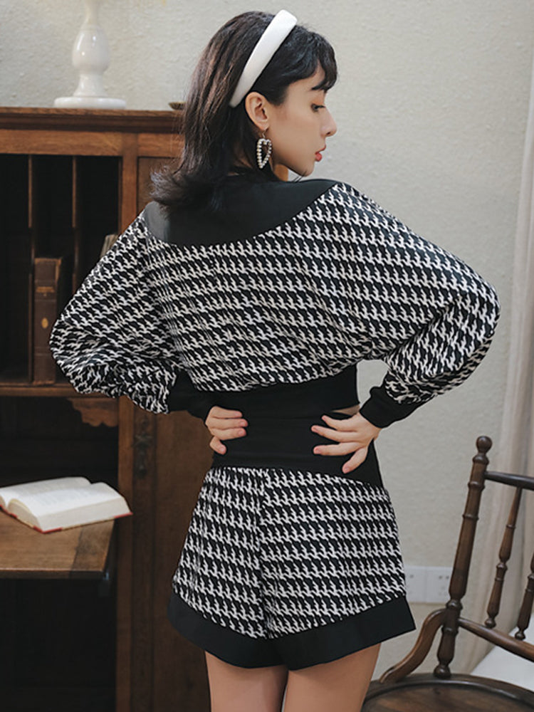 【在庫処分・ノンワイヤー】体型カバー 千鳥柄水着セット 4点入り