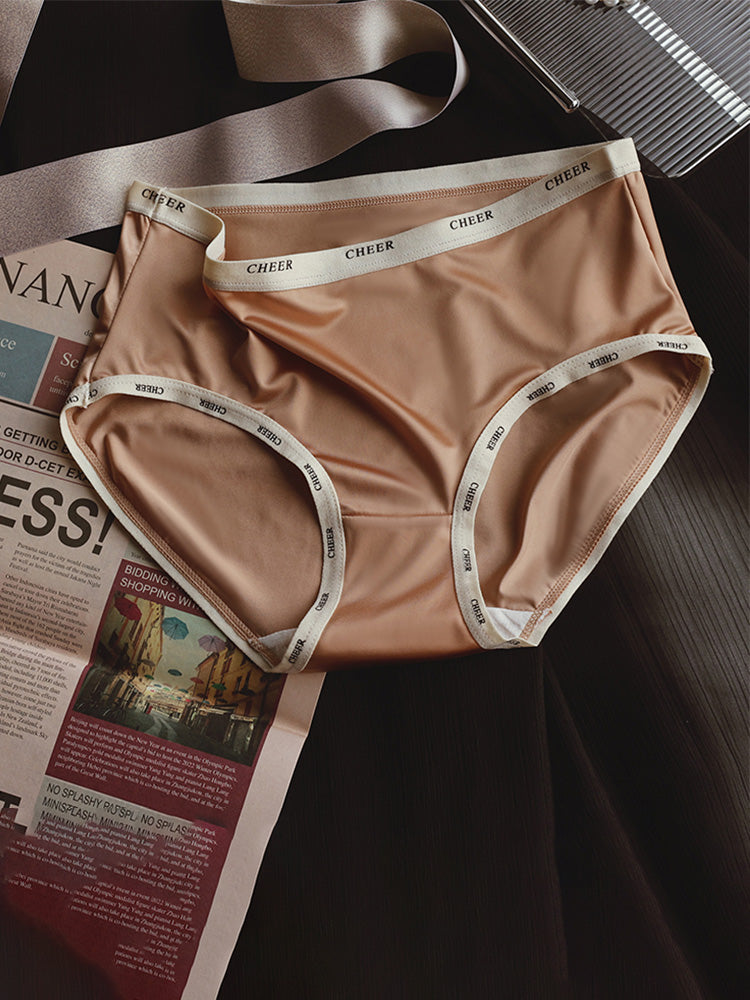 【在庫処分】アイスシルク 滑らかタッチショーツ はきこみ丈ふつう