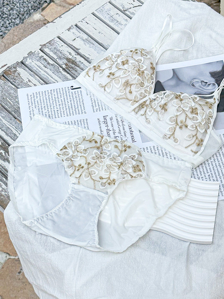 【在庫処分】【ノンワイヤー】フランス刺繡セクシーレース下着セット ブラ&ショーツ