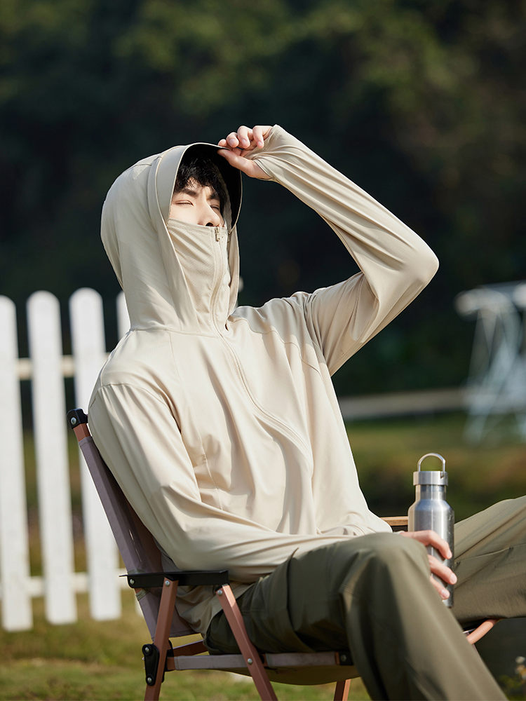 【在庫処分】顔まで全面的に日焼け止め!接触冷感パーカー(男性)