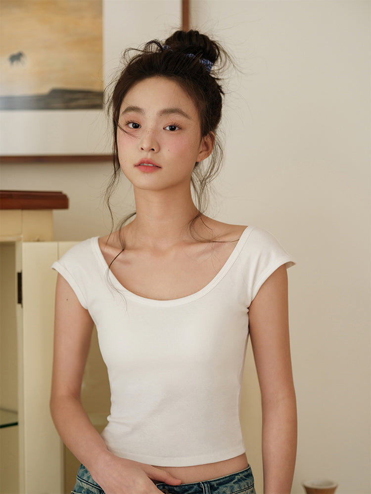 【在庫処分】カップ付きバックオープンキャミソール