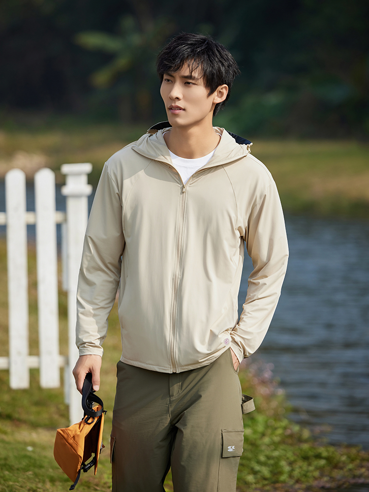 【在庫処分】顔まで全面的に日焼け止め!接触冷感パーカー(男性)