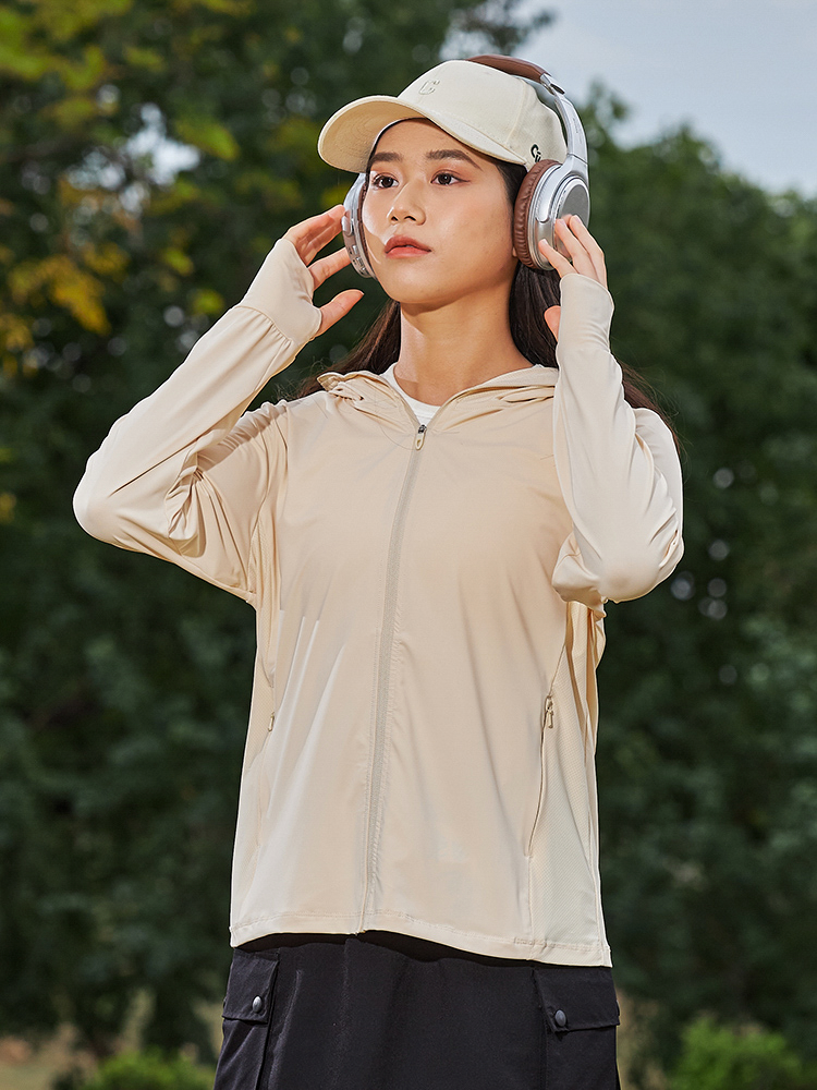 【UPF50+】日焼け対策 指穴付ジップアップパーカー(女性)