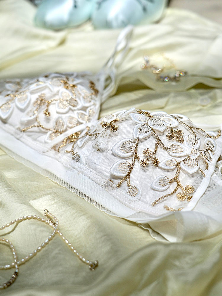 【在庫処分】【ノンワイヤー】フランス刺繡セクシーレース下着セット ブラ&ショーツ