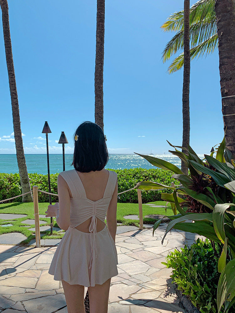 【ノンワイヤー】体型カバーワンピース 背中露出範囲調節可能 ショーツ付き