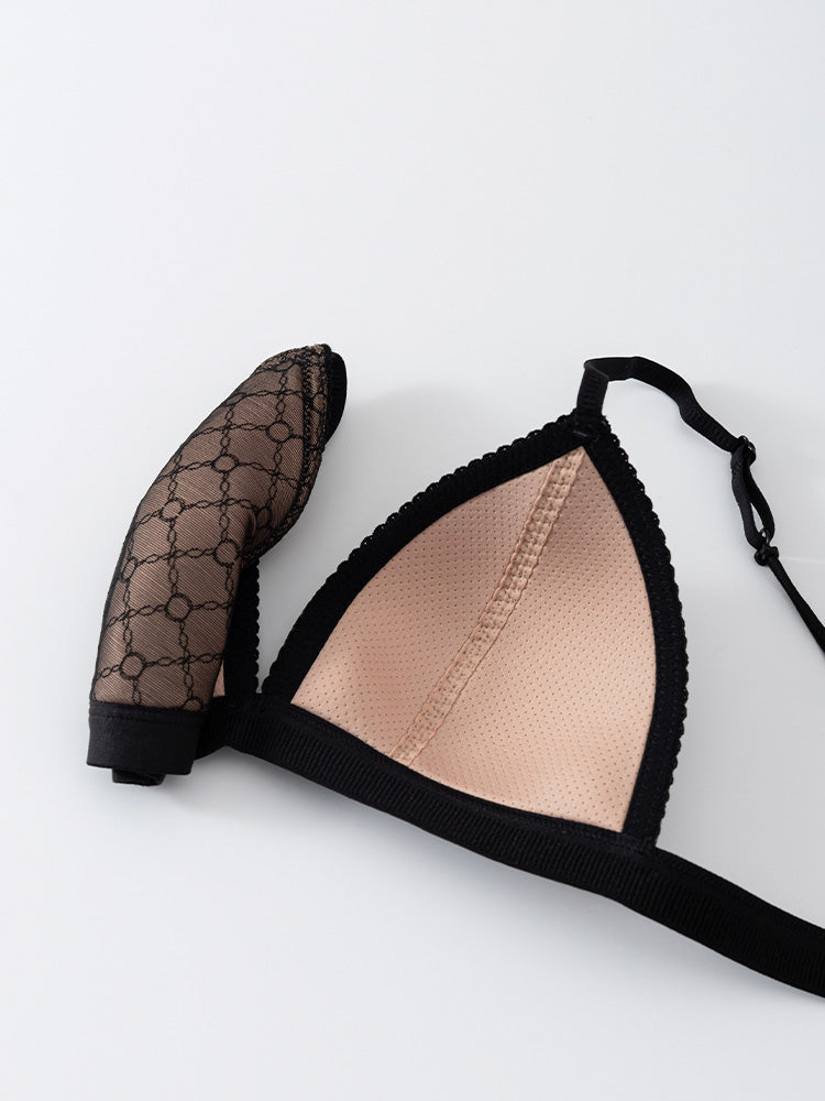 【在庫処分・ノンワイヤー】セクシー三角ブラジャー パッド付き