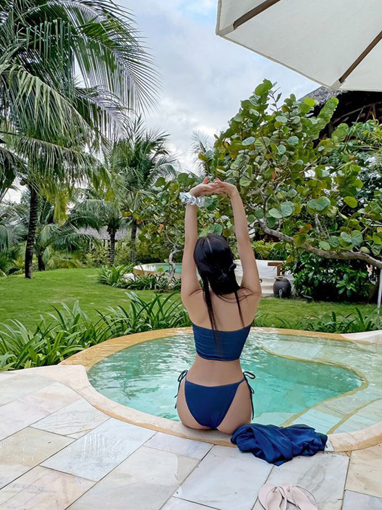 【ノンワイヤー】首回りを華奢に見せる ネービー色ビキニセット