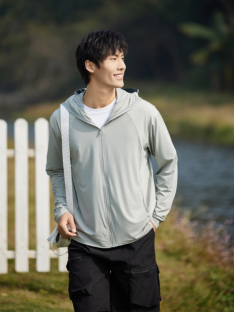 【在庫処分】顔まで全面的に日焼け止め!接触冷感パーカー(男性)