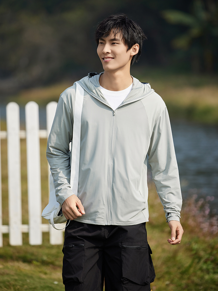 【在庫処分】顔まで全面的に日焼け止め!接触冷感パーカー(男性)