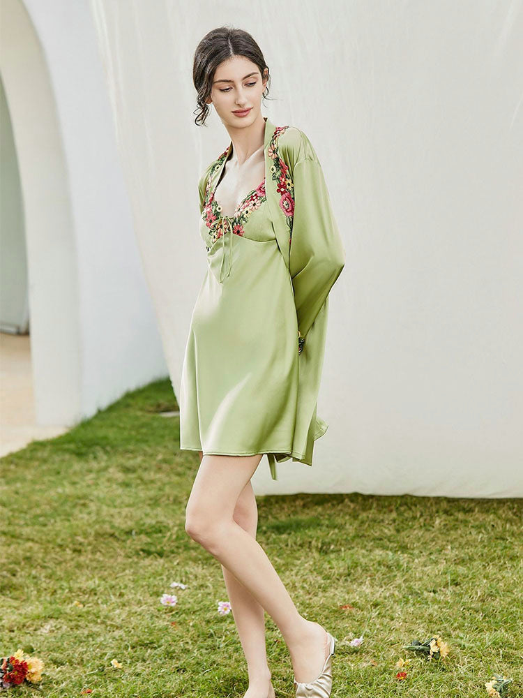 【ガウン】刺しゅう花柄 ベルト付きガウン