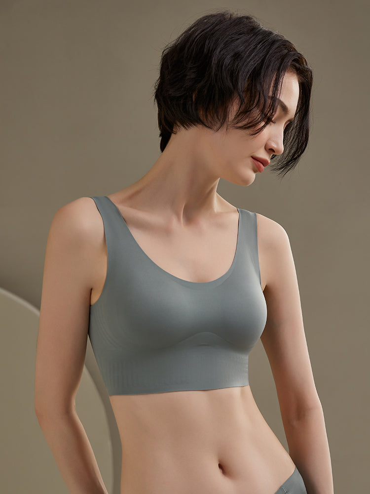 【在庫処分・ノンワイヤー】幅広アンダー シームレススポーツブラ