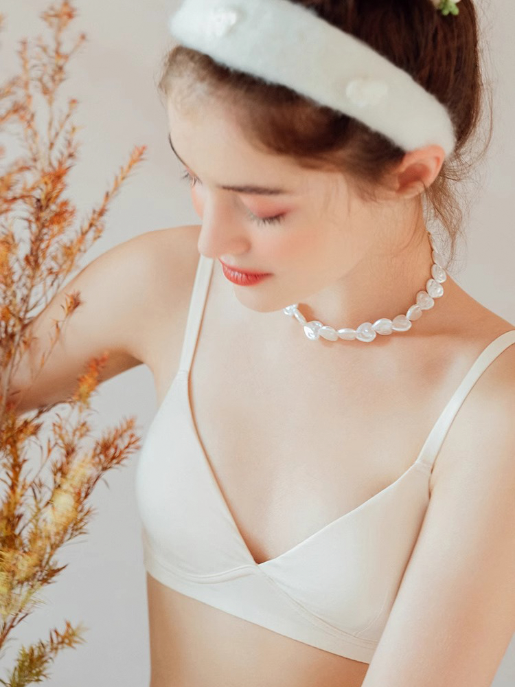 【ノンワイヤー】シンプルノンワイヤーブラ 三角カップ