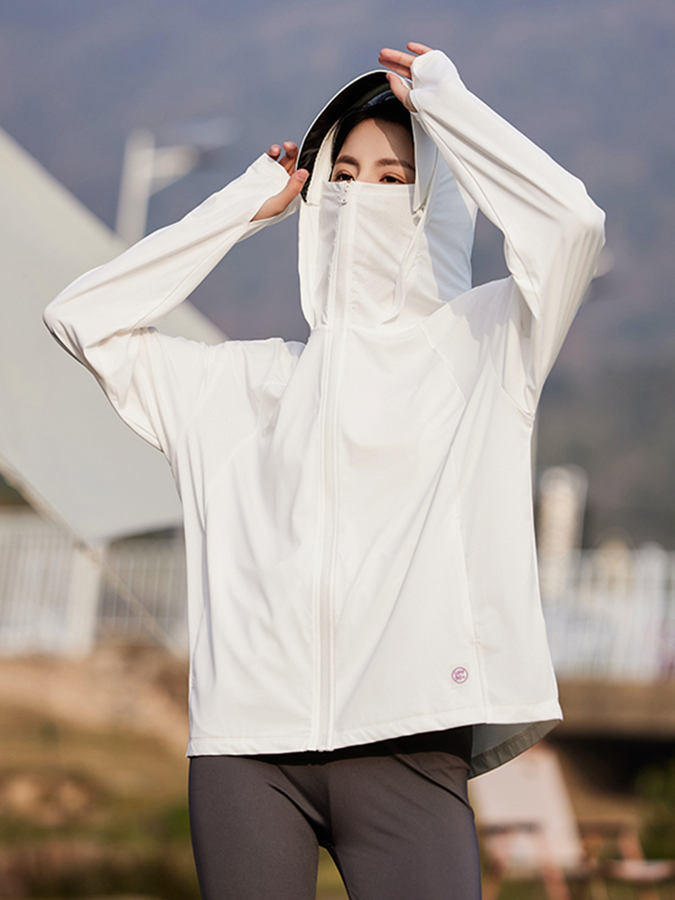 【在庫処分】顔まで全面的に日焼け止め!接触冷感パーカー(女性)