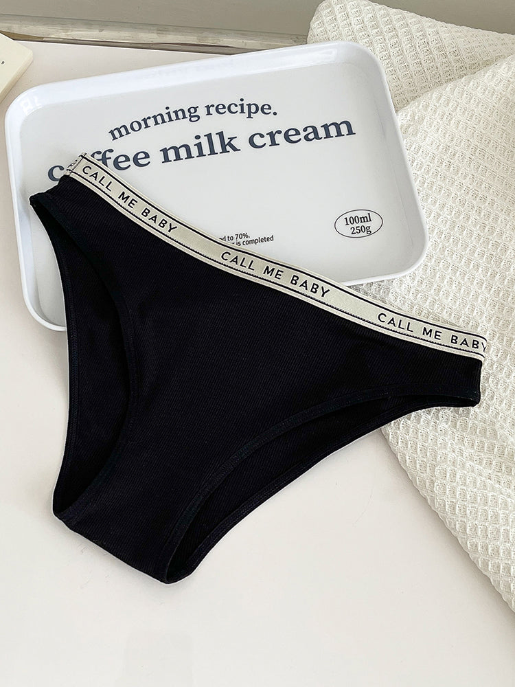 ウエストゴム英字ロゴ入り カジュアルショーツ