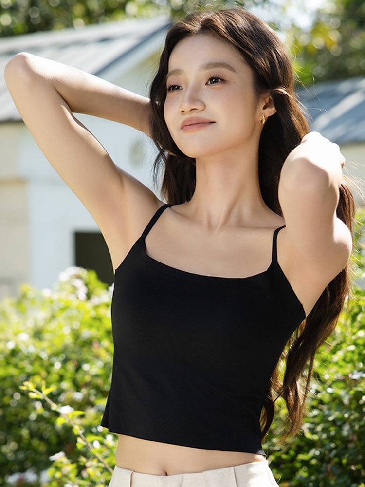 【パッド付き】着回しやすい美背中キャミソール