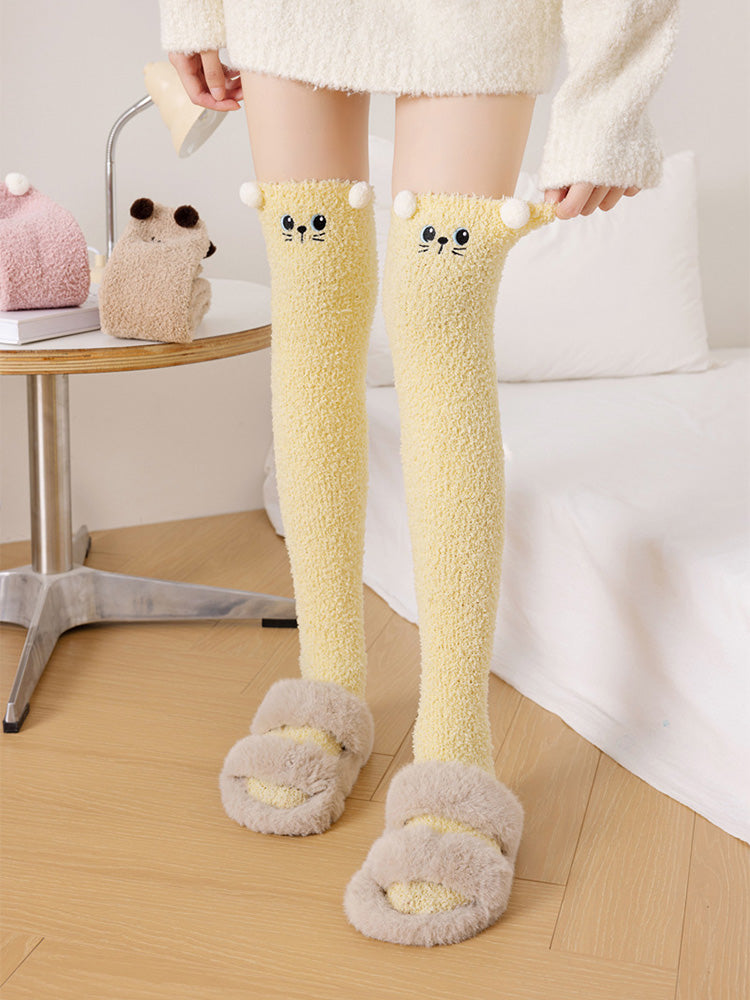 もこもこ可愛い熊ルームソックス