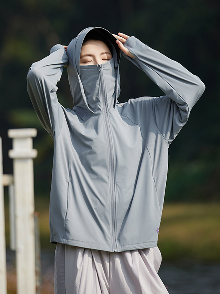 【在庫処分】顔まで全面的に日焼け止め!接触冷感パーカー(女性)