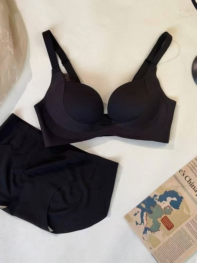 「脇肉すっきり」シームレスブラ