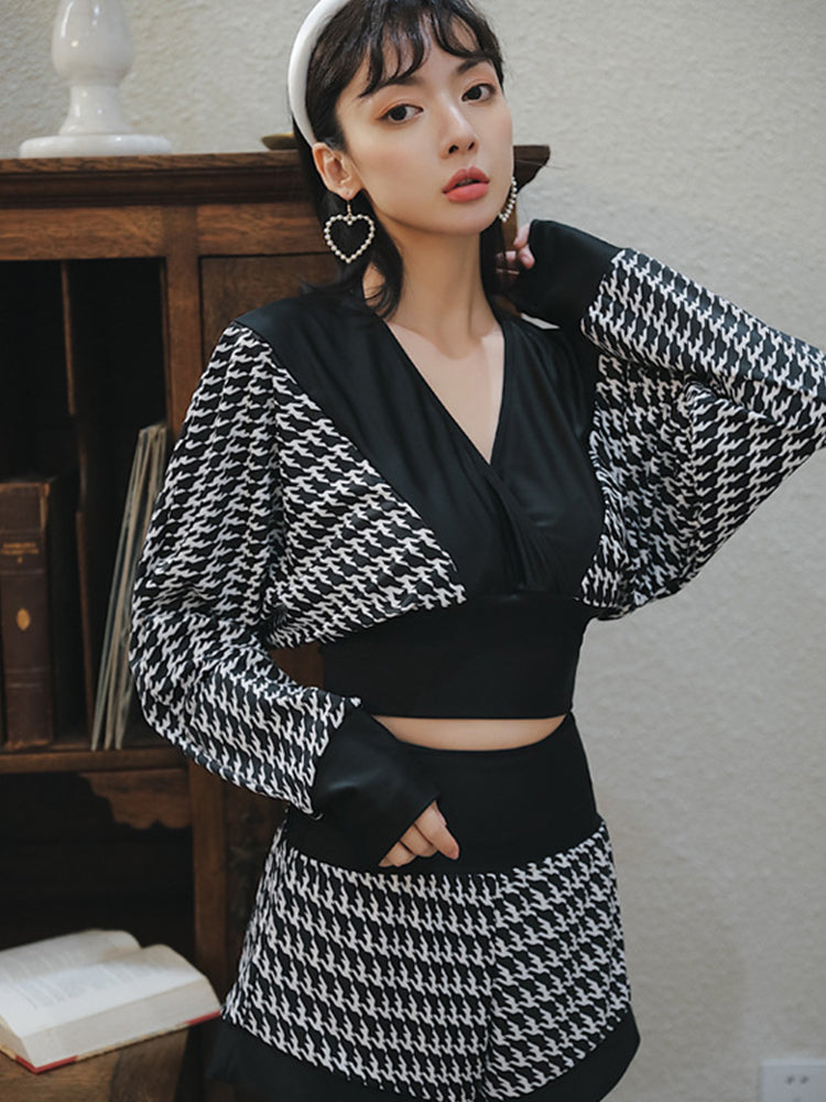 【在庫処分・ノンワイヤー】体型カバー 千鳥柄水着セット 4点入り