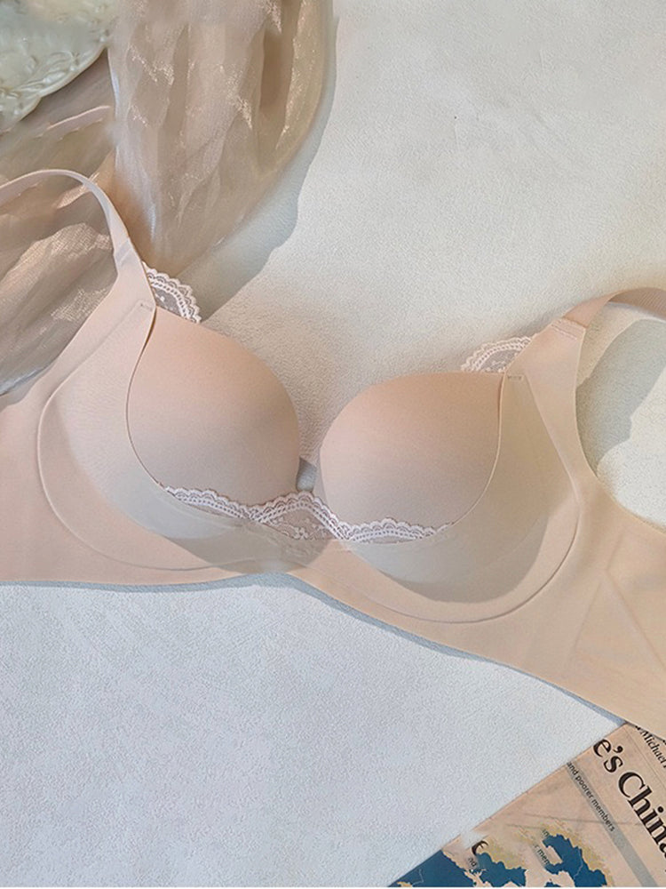 「脇肉すっきり」シームレスブラ