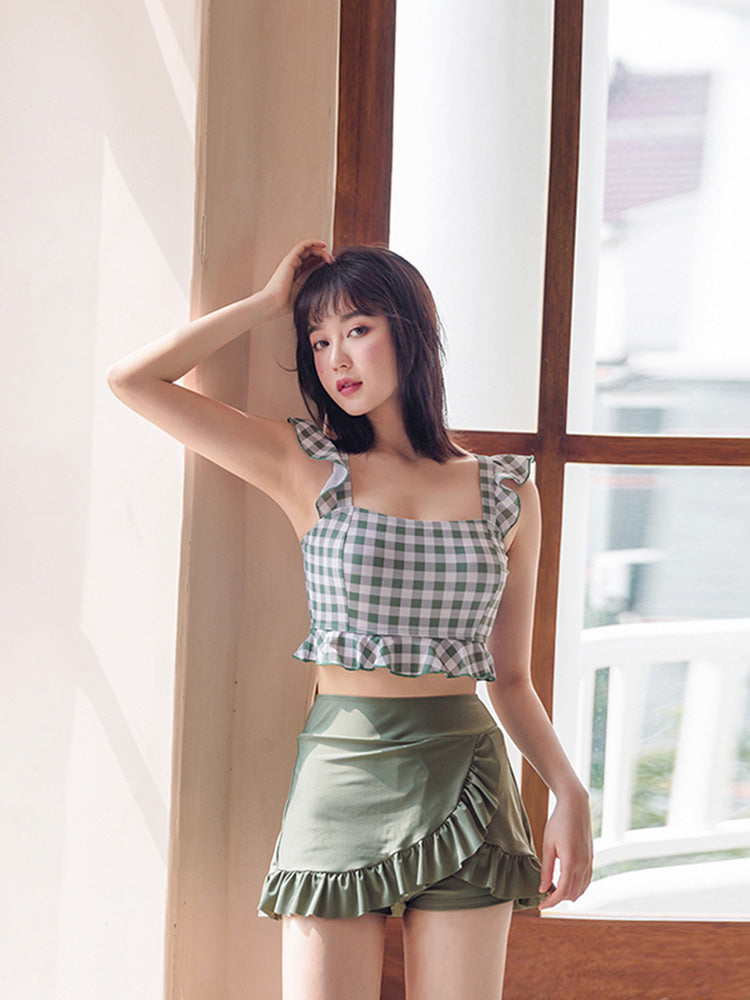 【ノンワイヤー】上下ともフリルデザイン水着セット