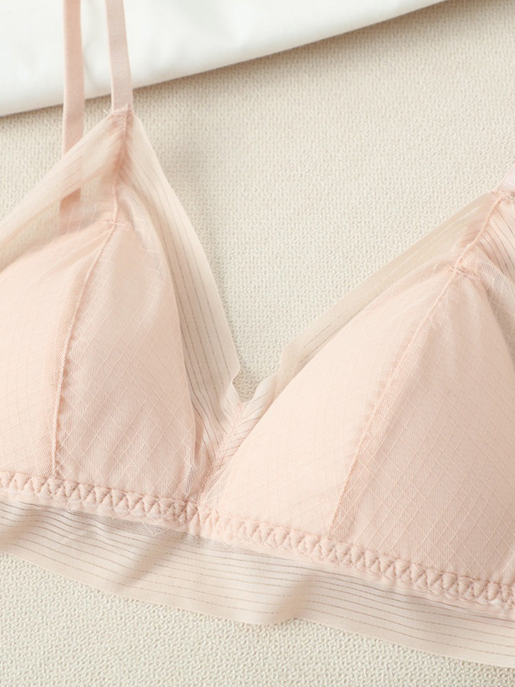 【ノンワイヤー】シルク生地 軽い着け心地を楽しめる薄手パッド ノンワイヤーブラ