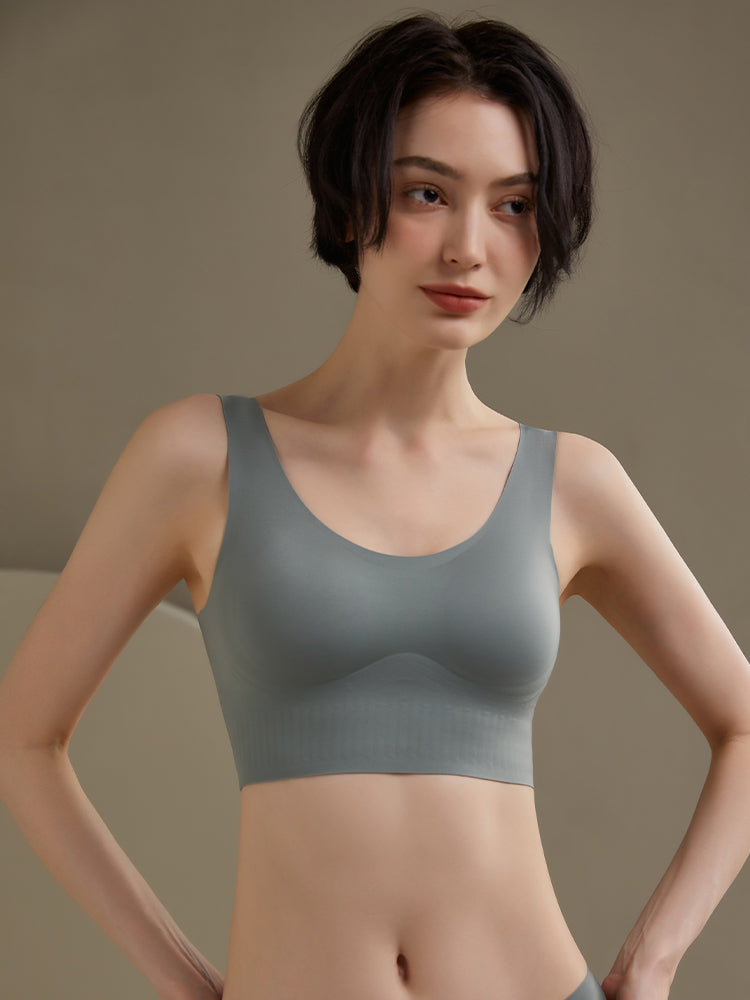 【在庫処分・ノンワイヤー】幅広アンダー シームレススポーツブラ