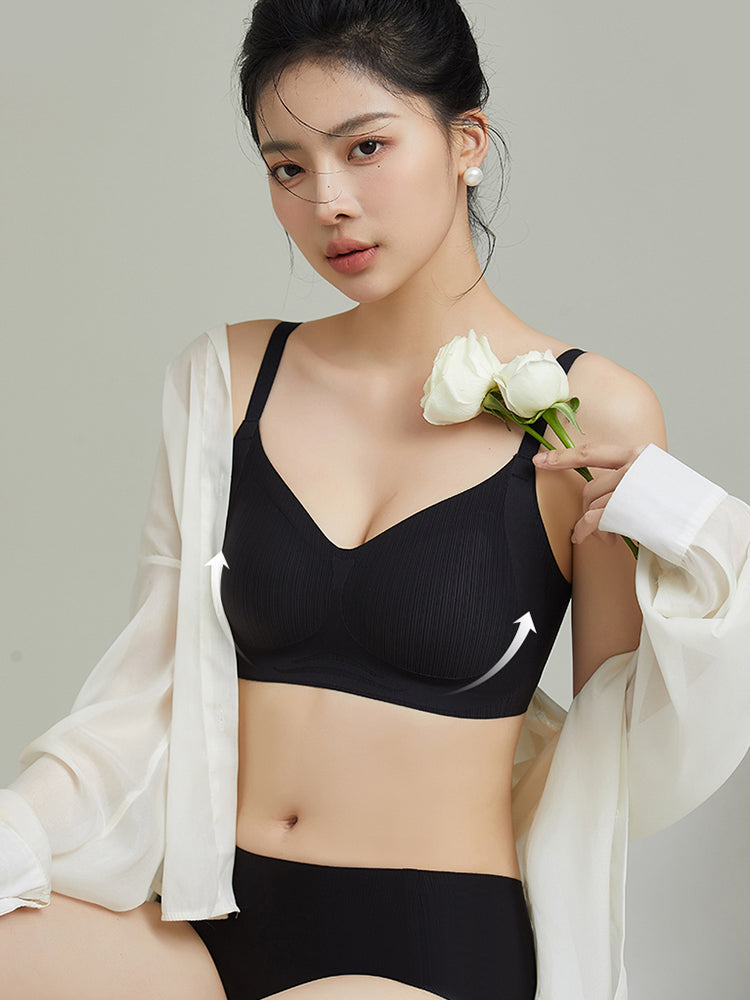 【ノンワイヤー】無縫製 蒸れにくく シームレス ブラ