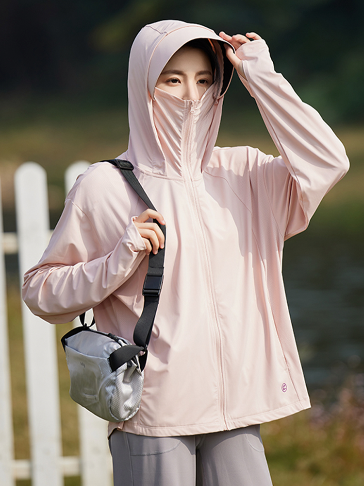 【在庫処分】顔まで全面的に日焼け止め!接触冷感パーカー(女性)