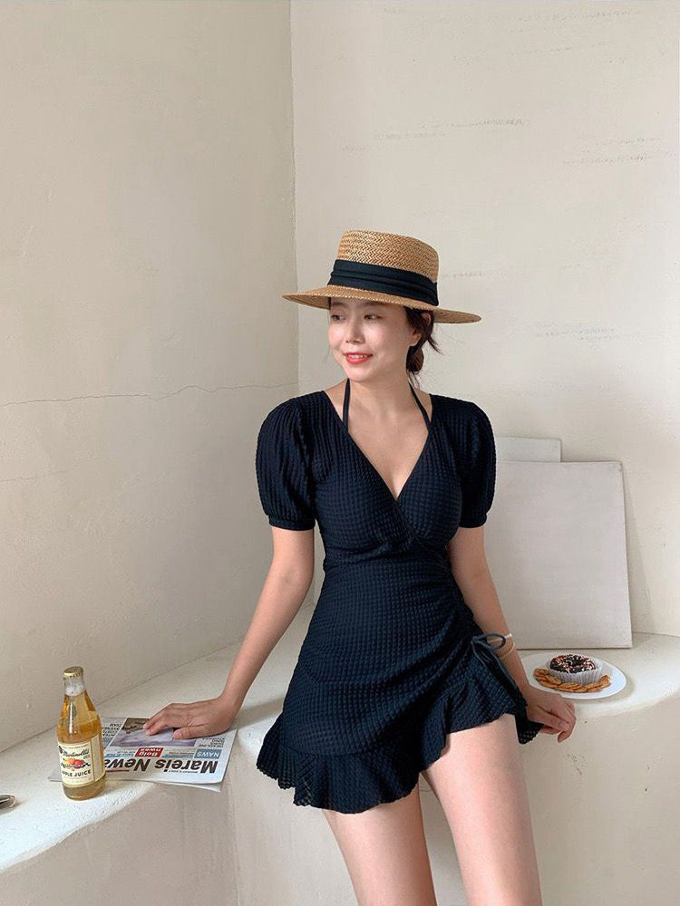 【ワイヤー入り】シンプルデザイン シアワンピース付き水着