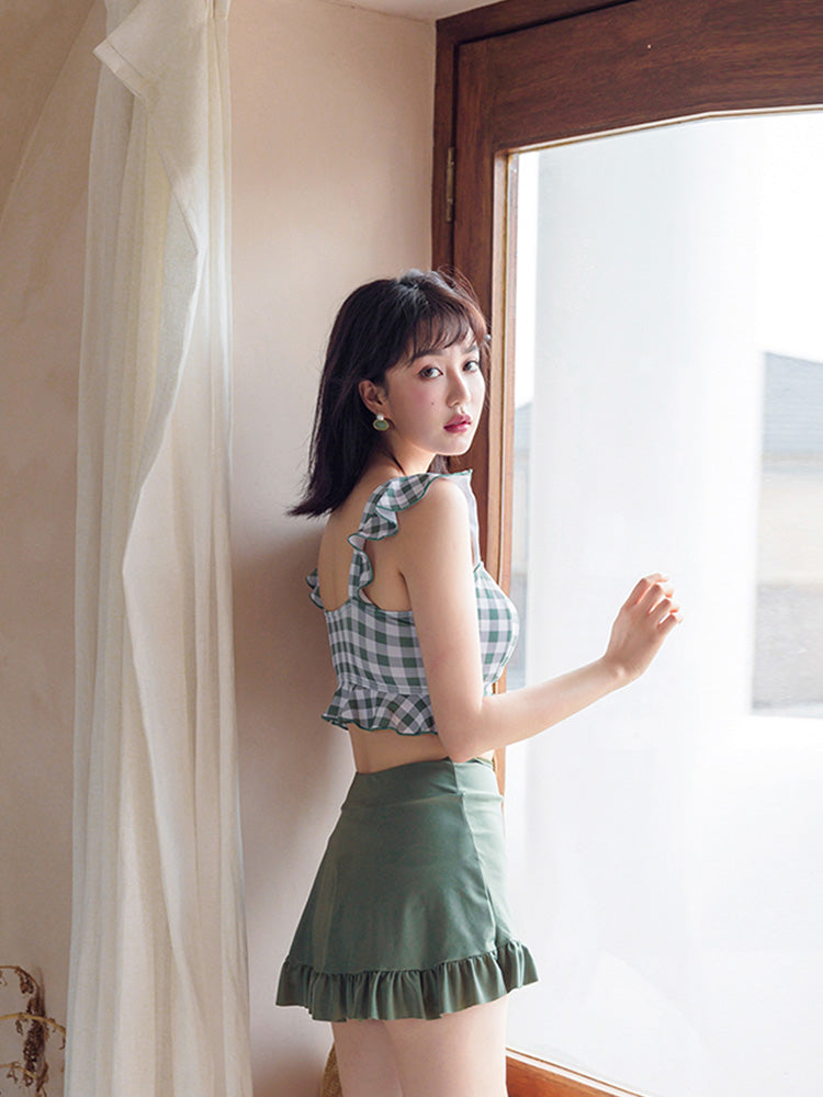 【ノンワイヤー】上下ともフリルデザイン水着セット