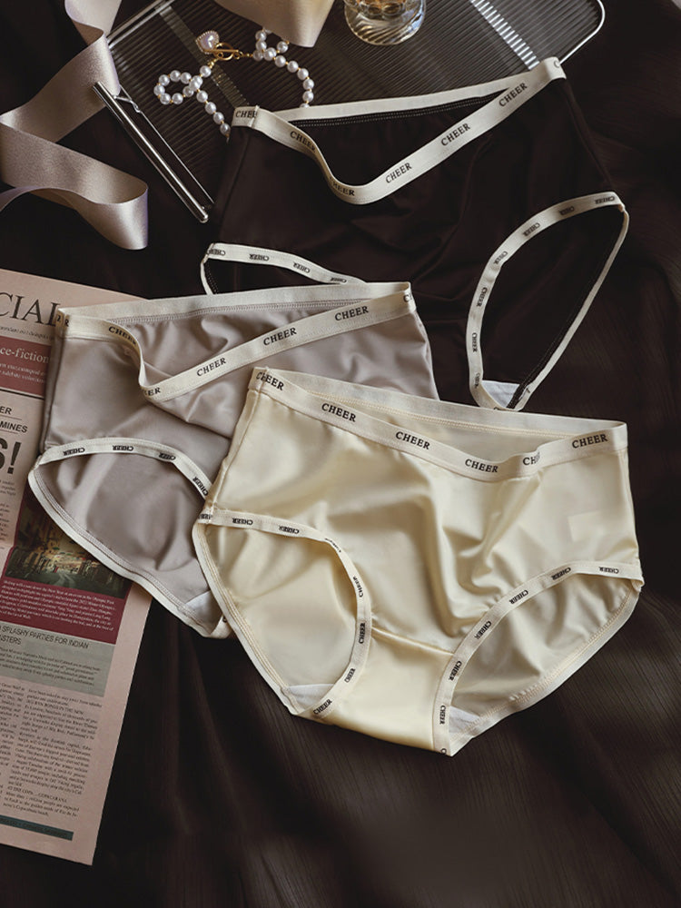 【在庫処分】アイスシルク 滑らかタッチショーツ はきこみ丈ふつう