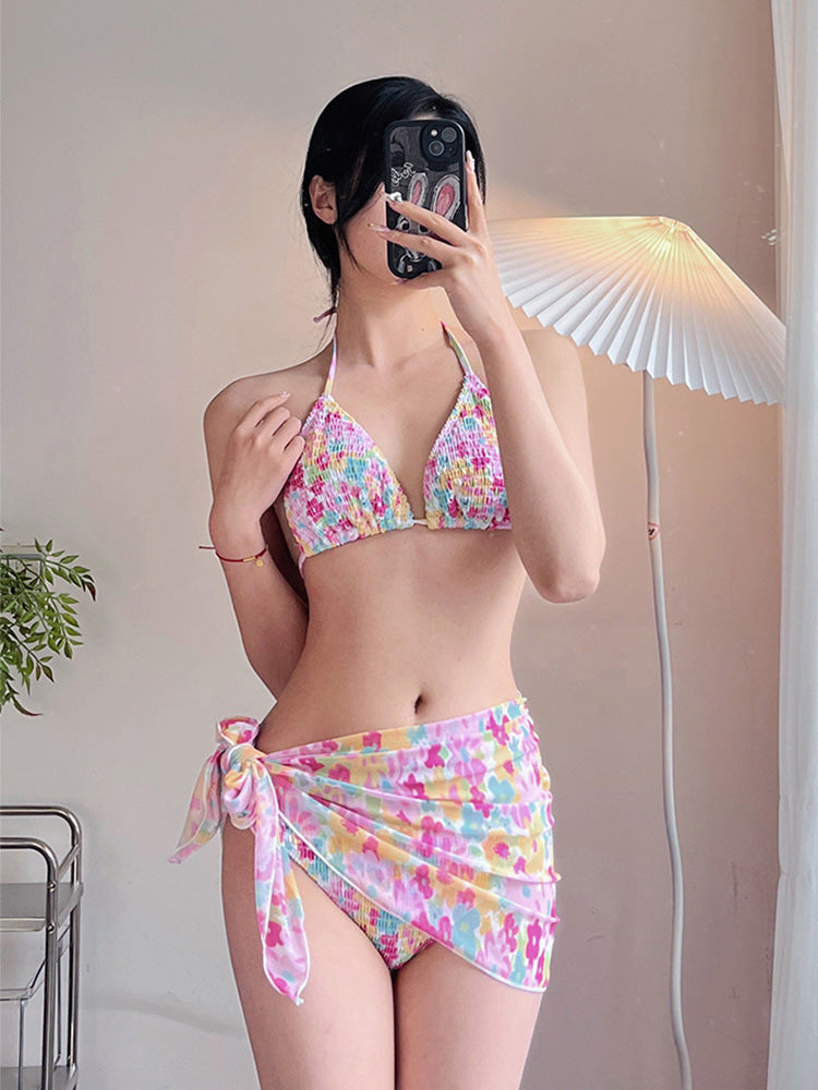 【ノンワイヤー】パレオ付き かわいい花柄ビキニ3点セット