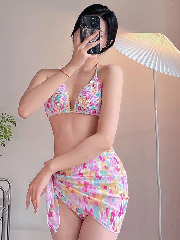 【ノンワイヤー】パレオ付き かわいい花柄ビキニ3点セット