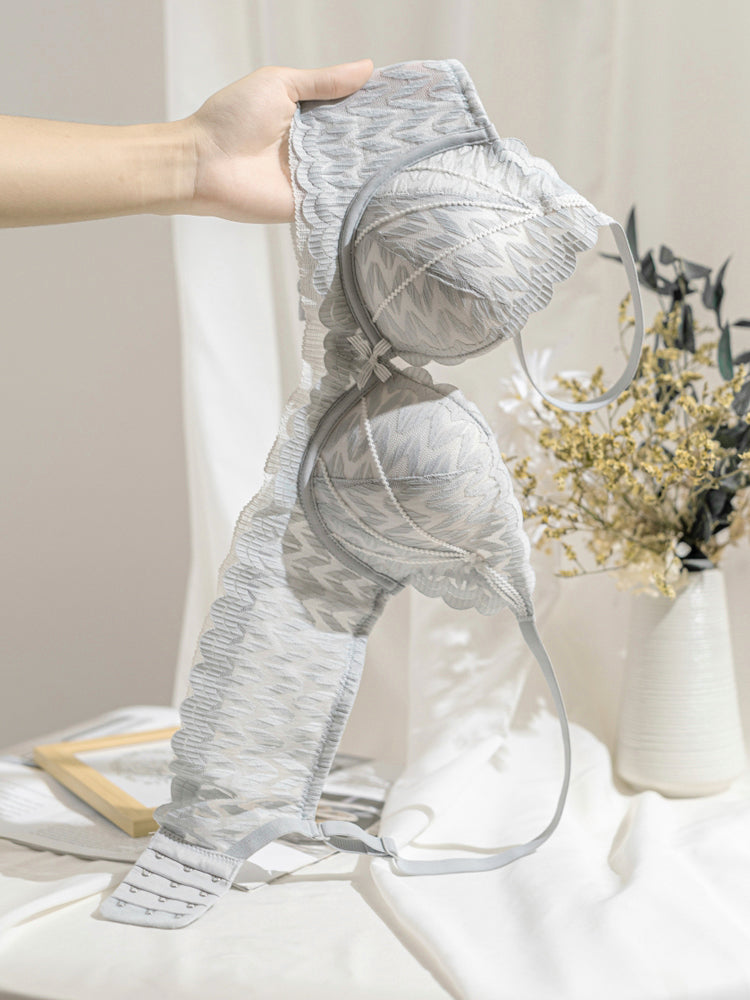 【ノンワイヤー盛れる】総レース 下厚パッドブラ&ショーツ