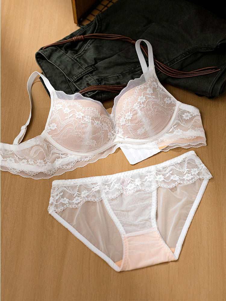 総レース ノンワイヤーブラ&ショーツ