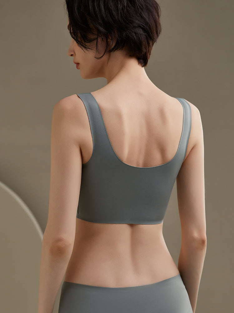 【在庫処分・ノンワイヤー】幅広アンダー シームレススポーツブラ