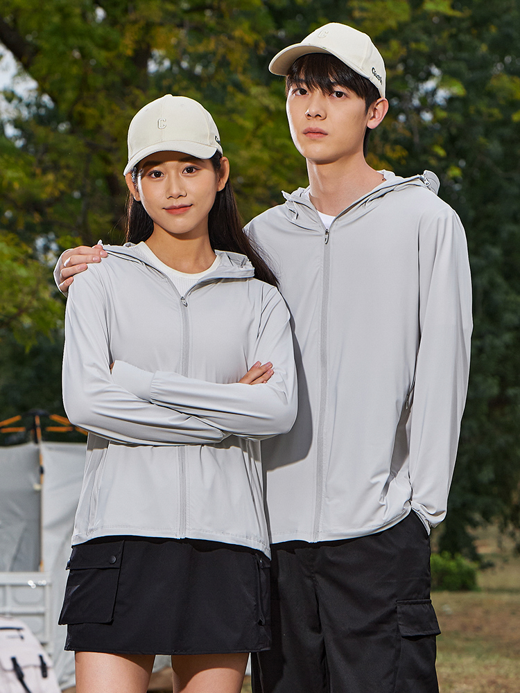 【UPF50+】日焼け対策 指穴付ジップアップパーカー(女性)