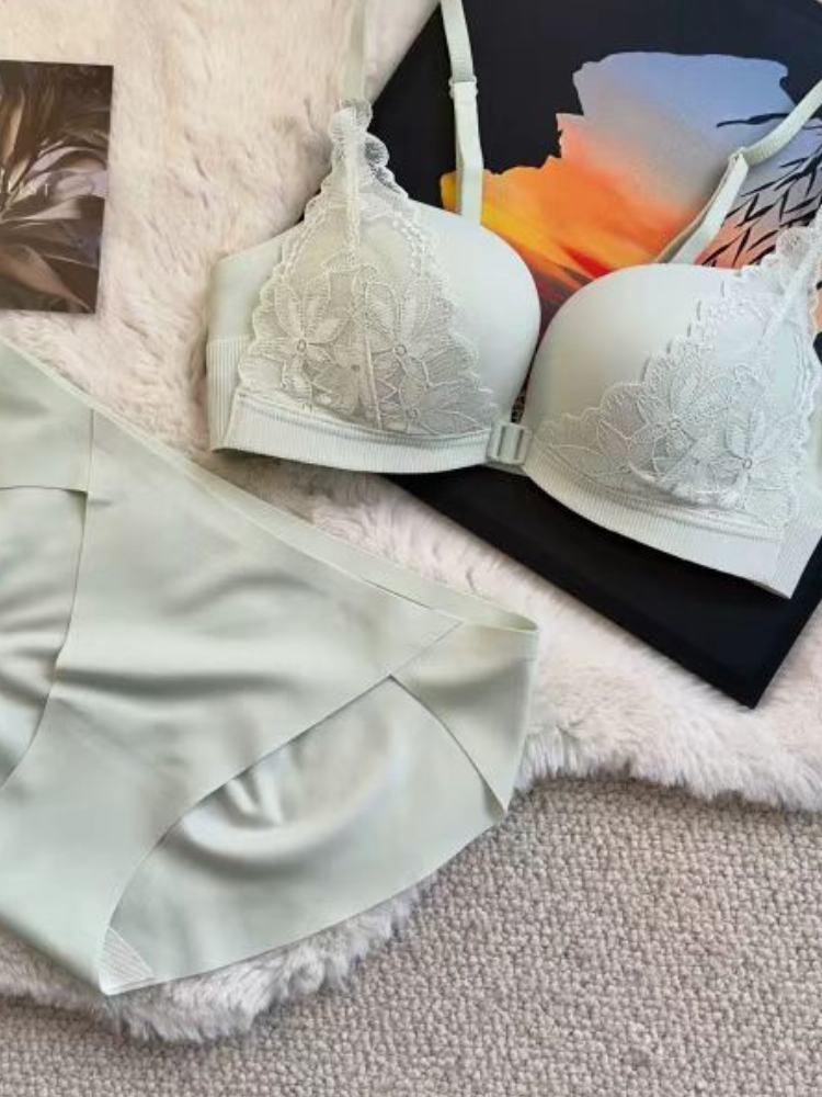 【ノンワイヤー】フロントホック ブラ&ショーツ