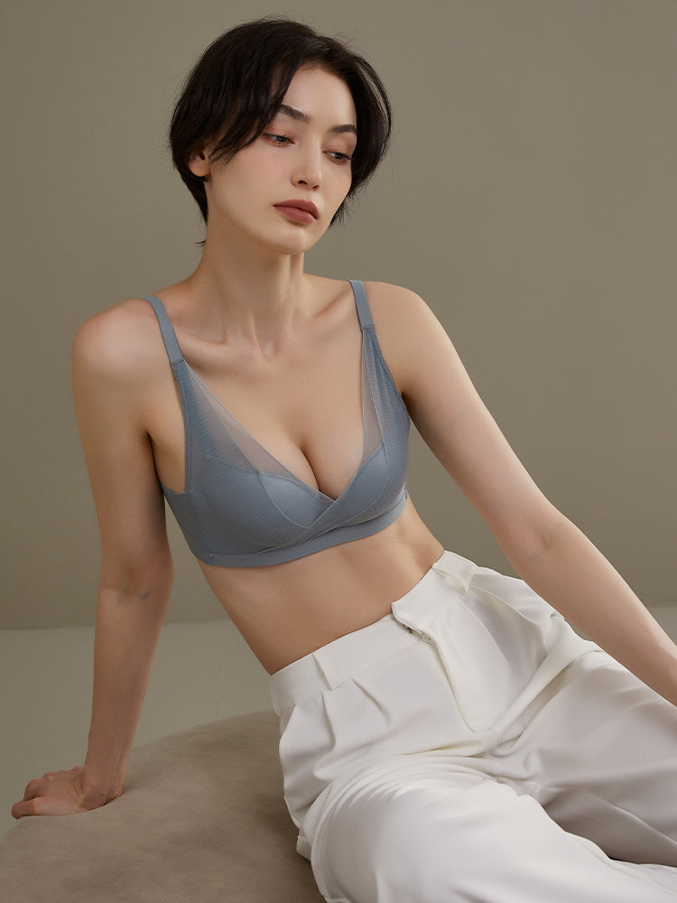 【ワイヤー入り】メッシュ構造 谷間作り ブラ