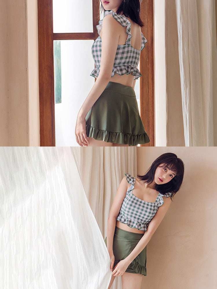 【ノンワイヤー】上下ともフリルデザイン水着セット