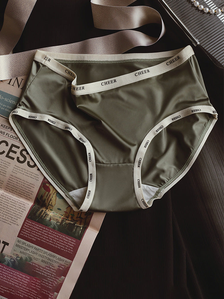 【在庫処分】アイスシルク 滑らかタッチショーツ はきこみ丈ふつう