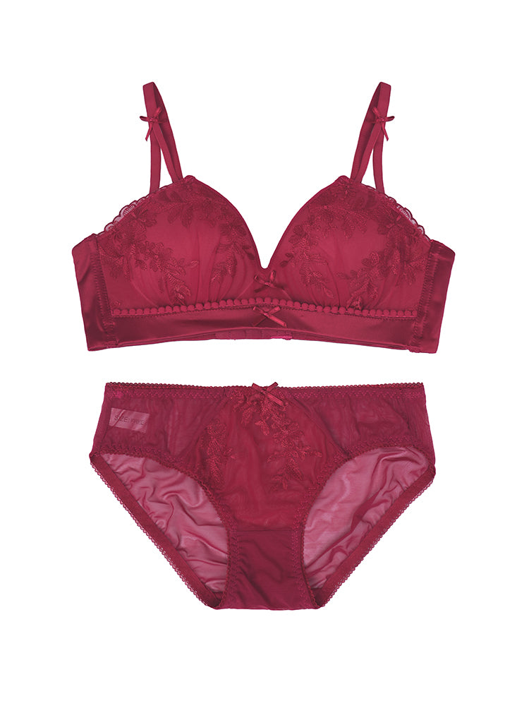 【ノンワイヤー盛れる】刺繍レースブラ&ショーツセット 1/2カップ