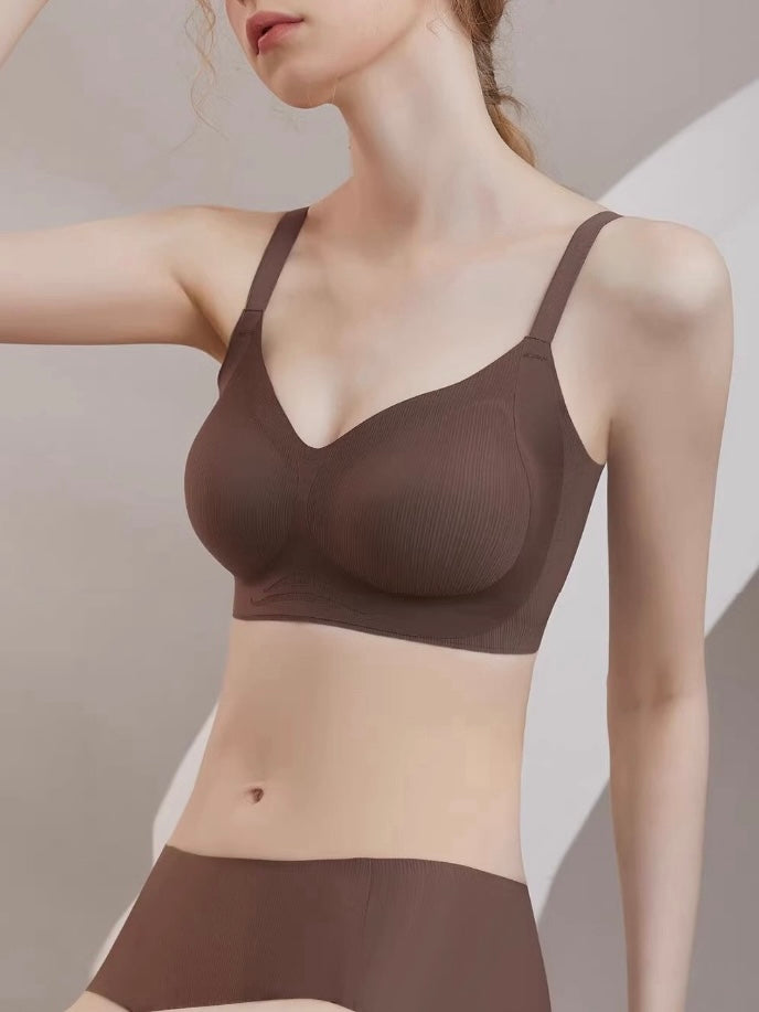 【ノンワイヤー】無縫製 蒸れにくく シームレス ブラ