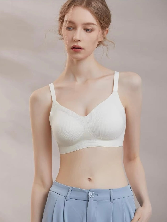 【ノンワイヤー】無縫製 蒸れにくく シームレス ブラ