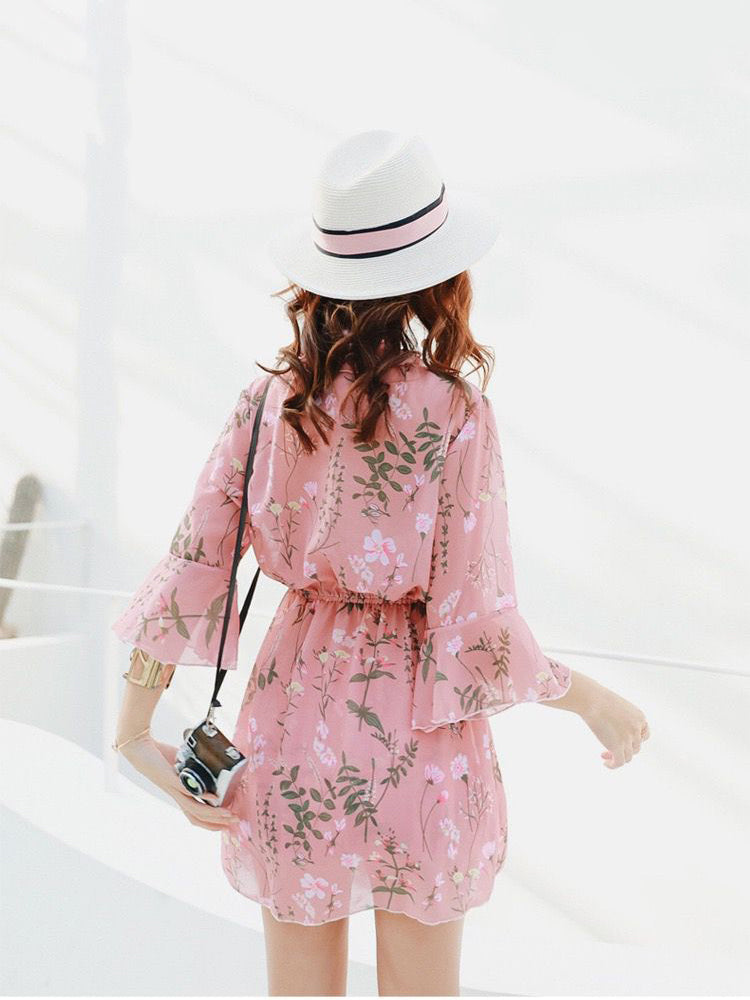 【ワイヤー入り】ホルダネックタイプ 花柄水着3点セット