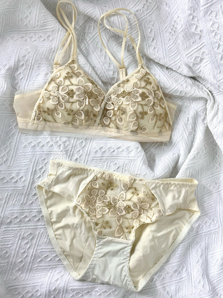 【ノンワイヤー】フランス刺繡セクシーレース下着セット ブラ&ショーツ