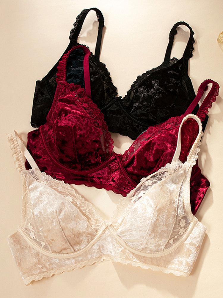 【エアリー・ノンワイヤー】上品な光沢のベロア＆レース ブラ＆ショーツ