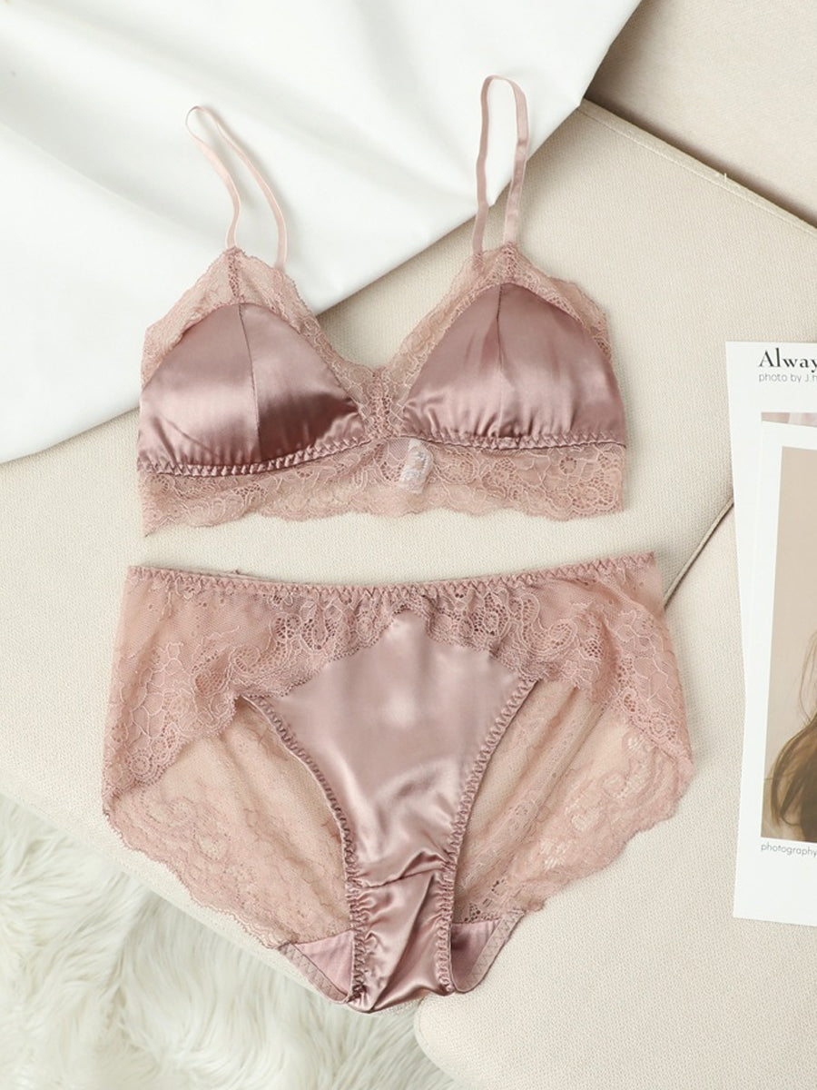 【Silky Comfort】シルク 総レースノンワイヤーブラ